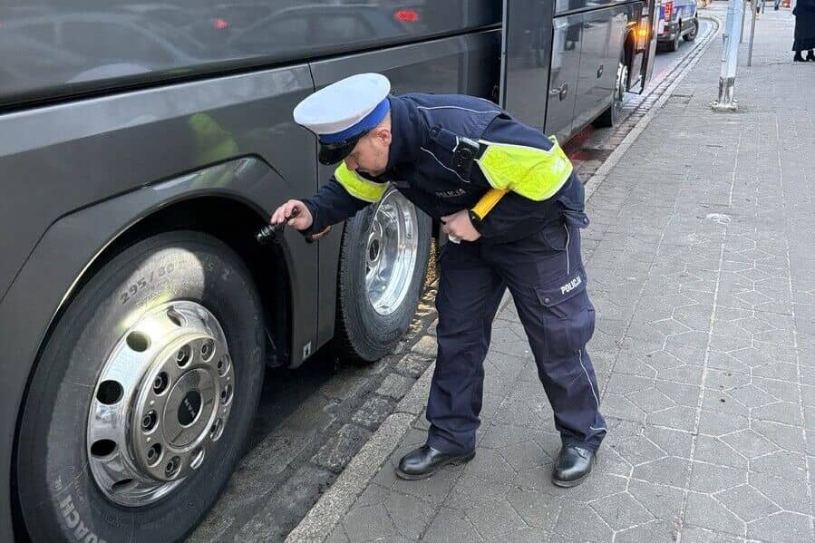Ruszyły kontrole autobusów